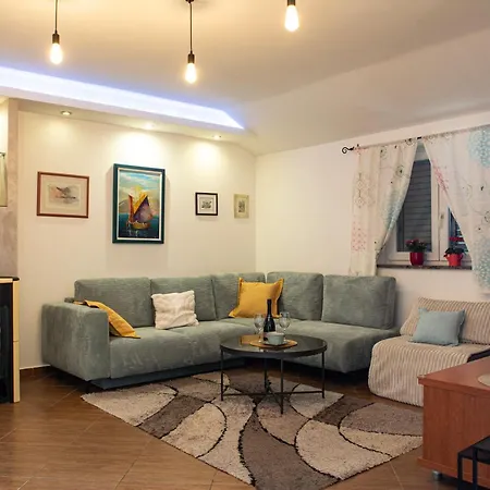 Nikka Apartmán